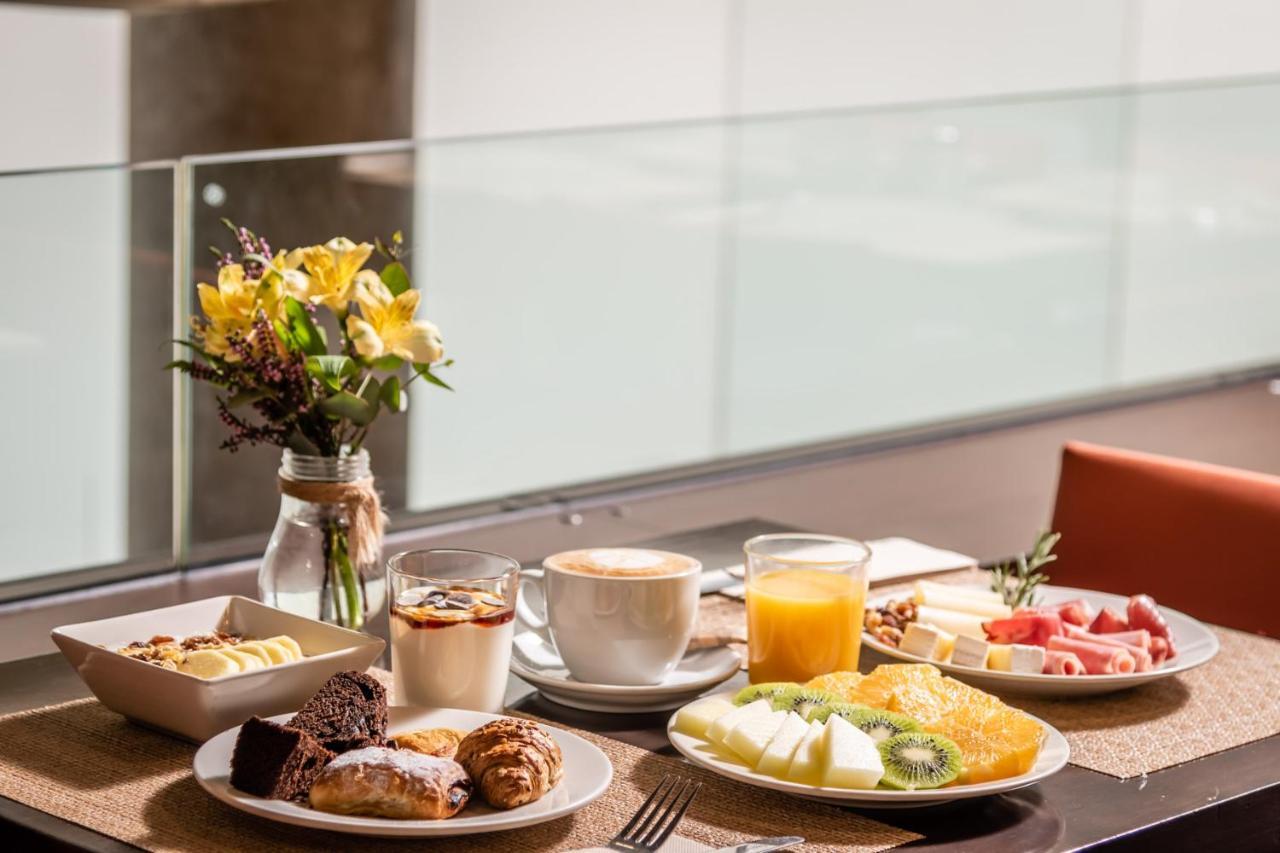 Hotel Madanis Barselona Dış mekan fotoğraf