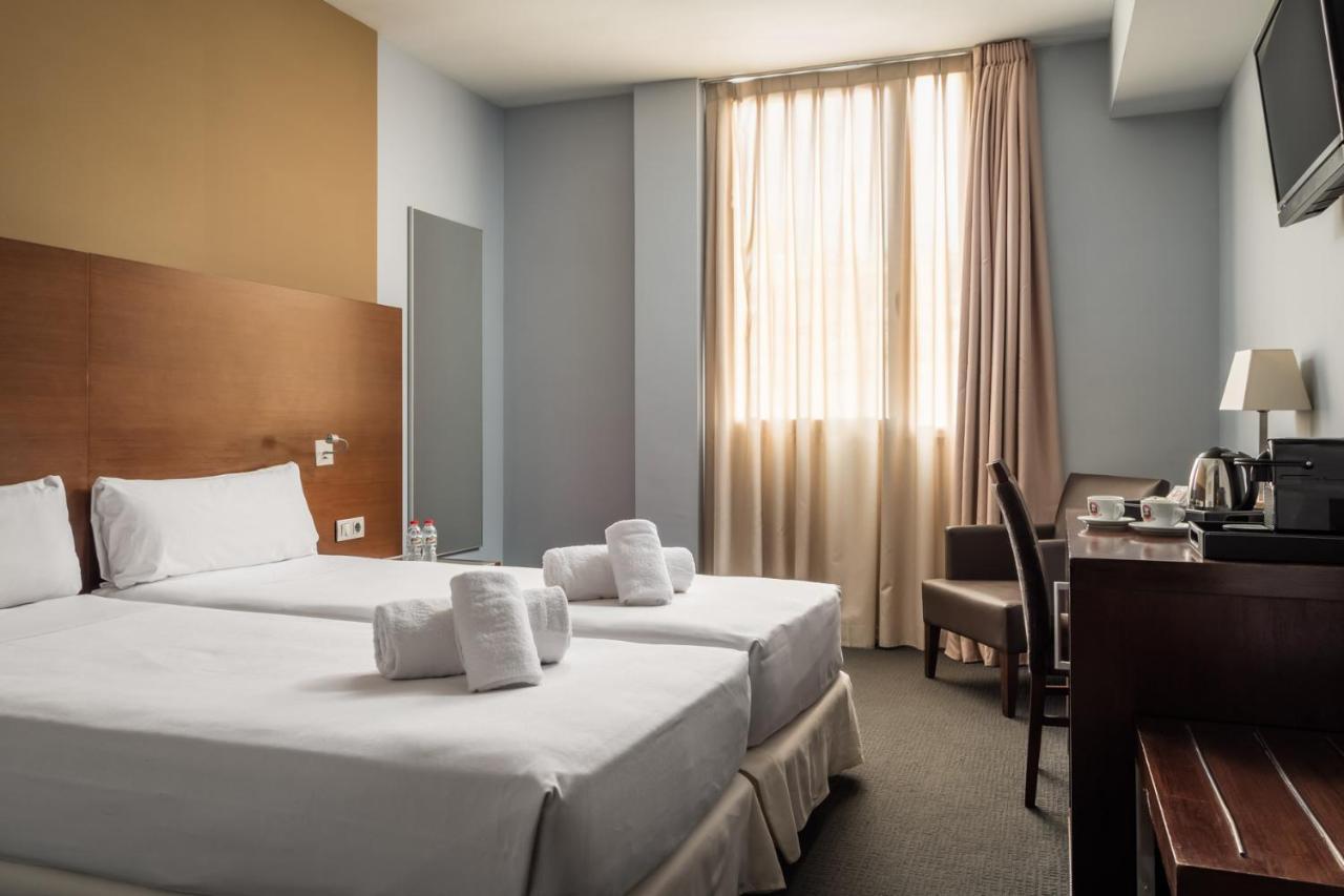 Hotel Madanis Barselona Dış mekan fotoğraf