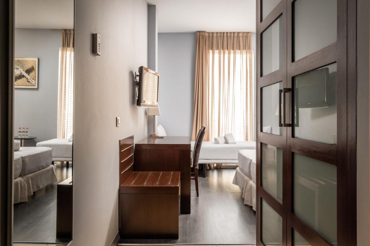 Hotel Madanis Barselona Dış mekan fotoğraf