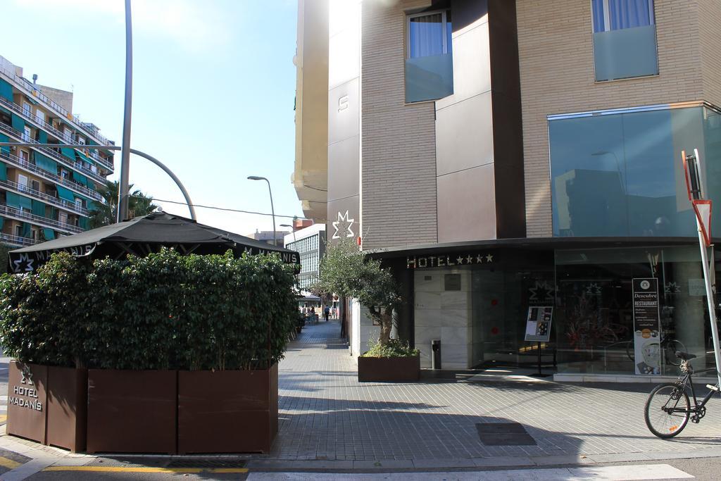 Hotel Madanis L'Hospitalet de Llobregat Dış mekan fotoğraf
