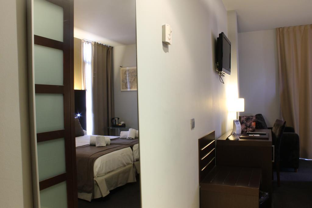 Hotel Madanis Barselona Dış mekan fotoğraf